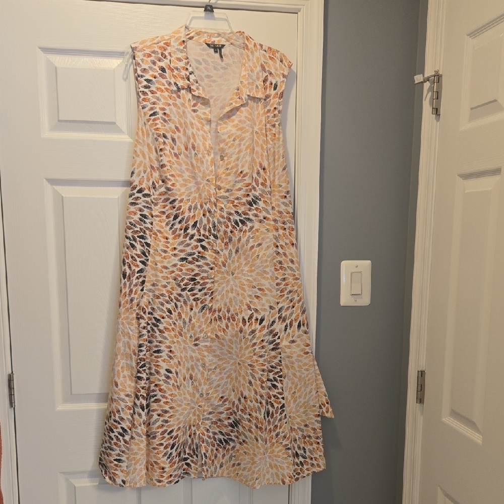 Sleeveless Patterned Dress